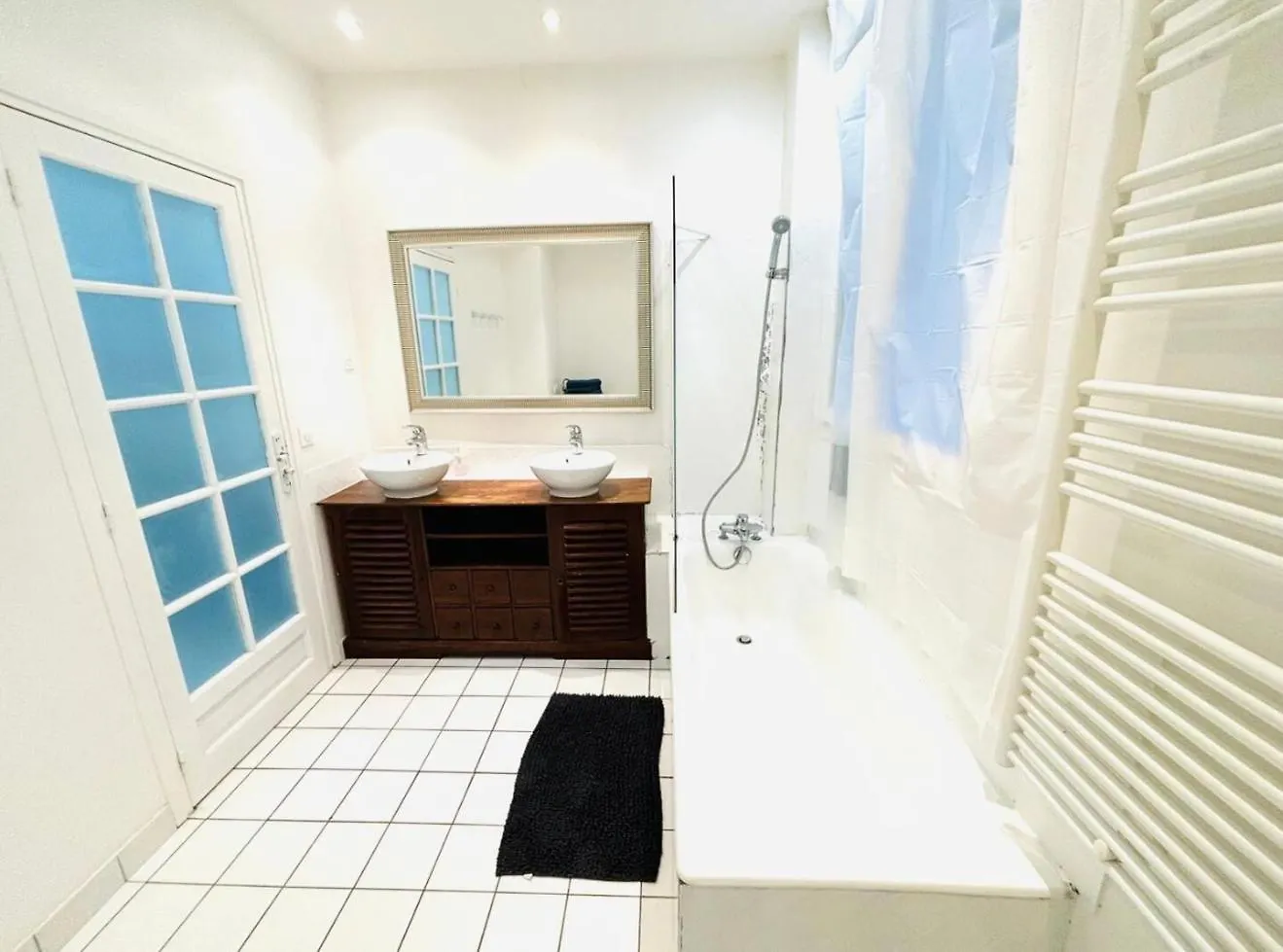 Apartment Appartement Monthiers Paris France