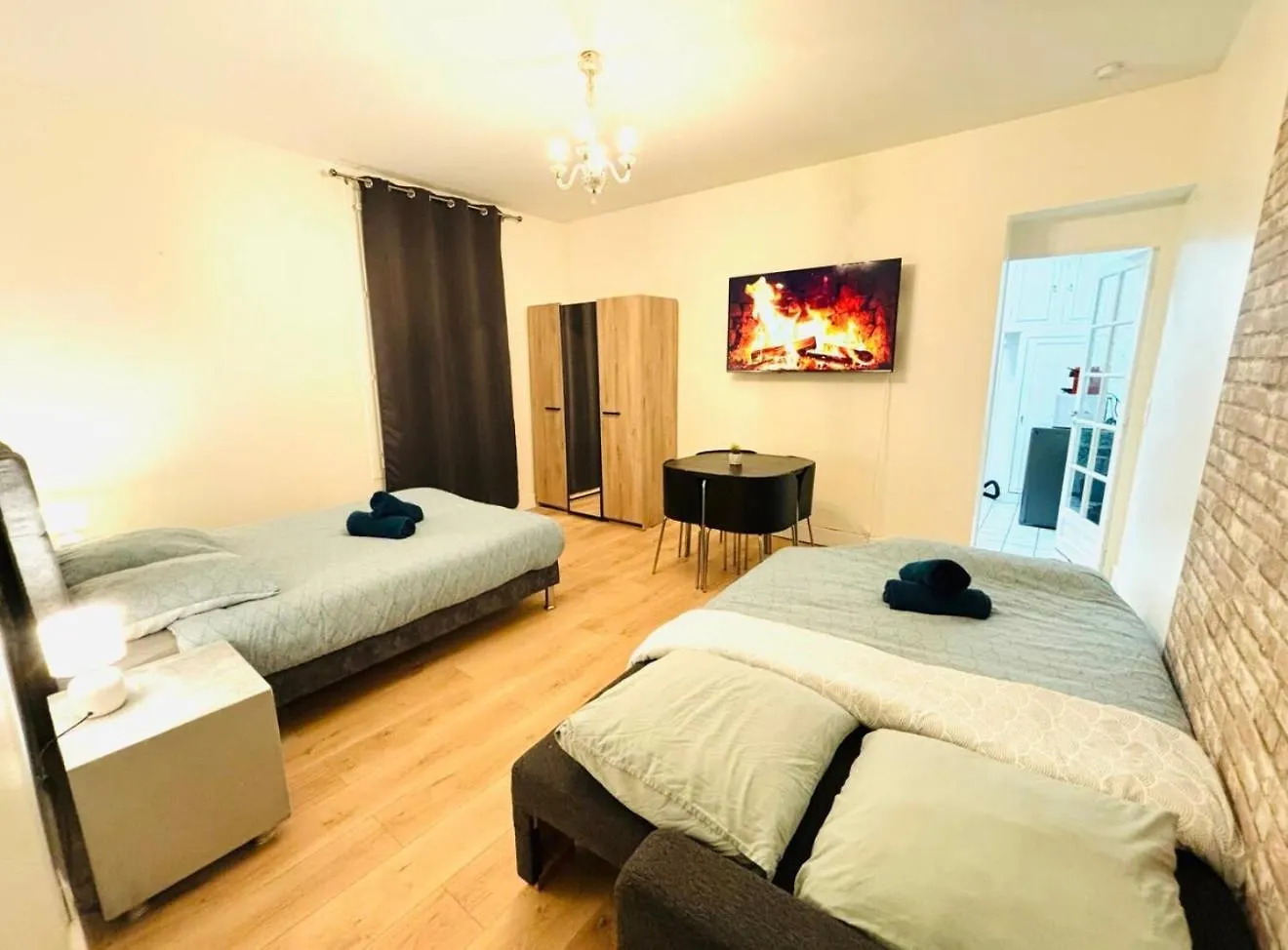 Apartment Appartement Monthiers Paris